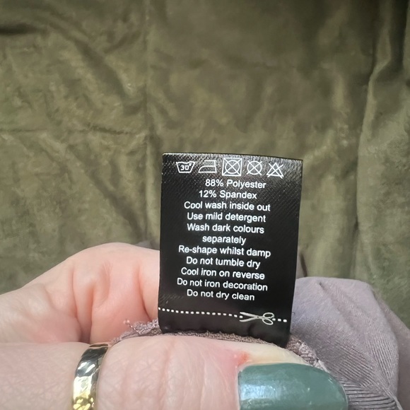 Balance Athletica, size medium. - Picture 8 of 8